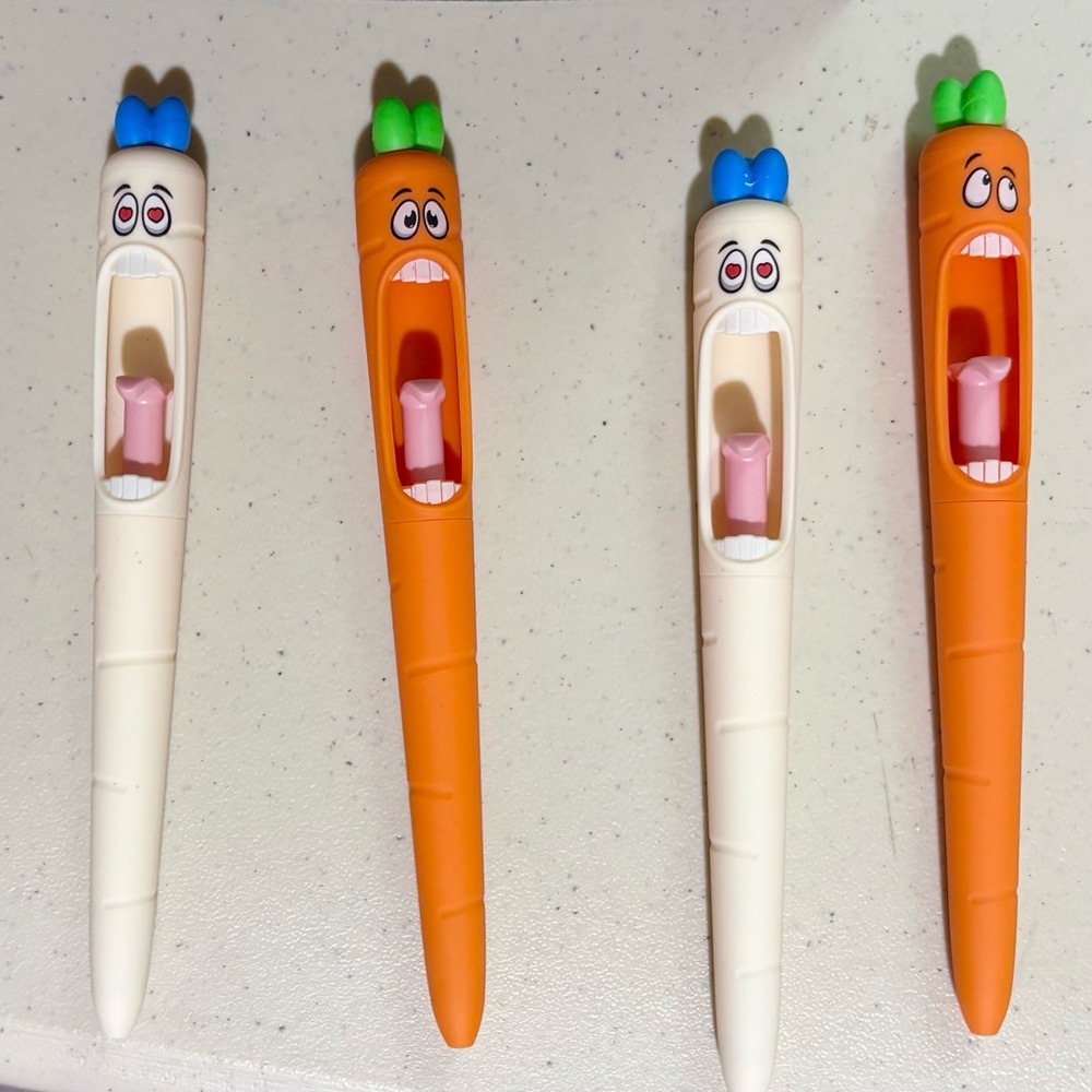 Fun Carrot-Shaped  Pen
